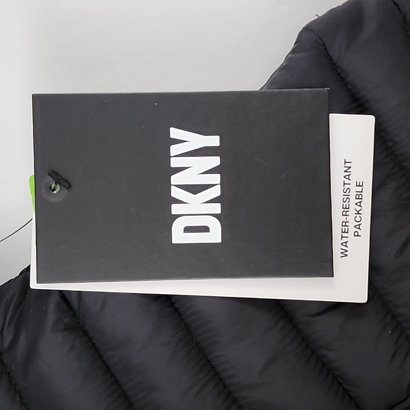 NWT DKNY Women's Black Puffer Hooded Jacket Water Resistant Packable Size L - Picture 7 of 16